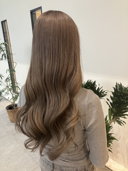 ミルクティーベージュ